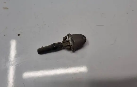 Opel Zafira A Windshield washer spray nozzle 