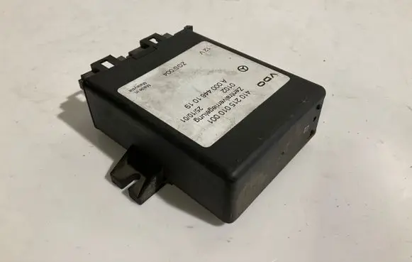 Mercedes-Benz Sprinter W906 Door central lock control unit/module A0004461019 0102 410215010001