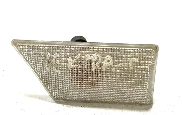 Opel Vectra C Front fender indicator light 13101911