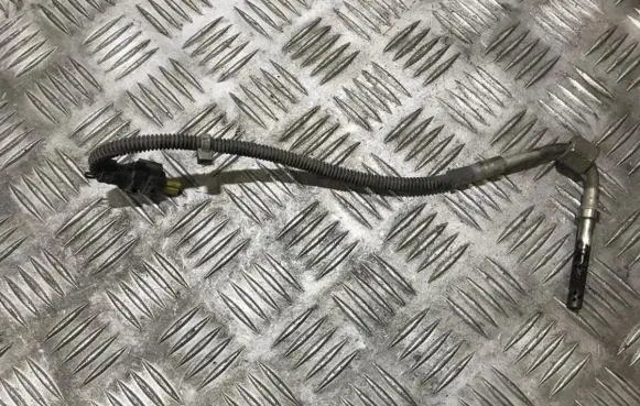 Mercedes-Benz ML W166 Exhaust gas temperature sensor a0009056904 16332106