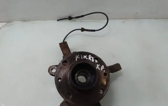 Nissan Micra Front wheel hub