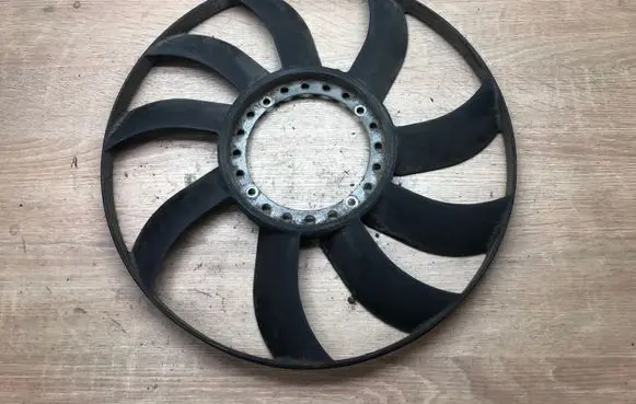 Audi 100 S4 C4 Fan impeller 4A0121301