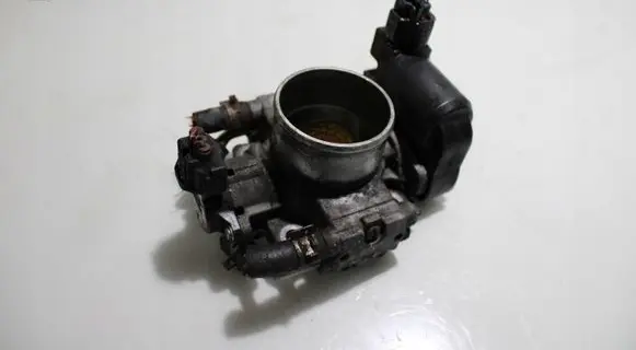 Toyota Avensis T250 Engine shut-off valve 