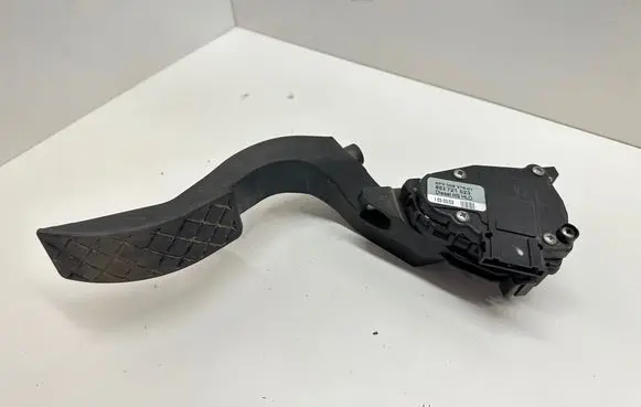 Audi A4 S4 B6 8E 8H Accelerator throttle pedal 6PV00837601 8E1721523