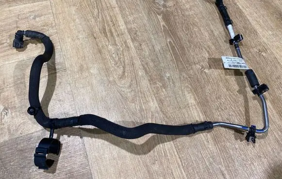 Jaguar F-Pace Coolant pipe/hose M8A28C502AA AJ21D4