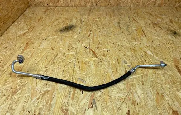 BMW 5 G30 G31 Air conditioning (A/C) pipe/hose 9860603