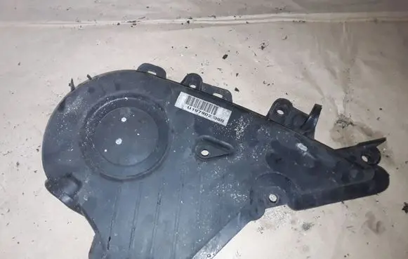 Toyota Avensis Verso Timing belt guard (cover) 9095001357A