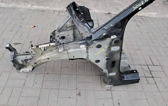 Peugeot 3008 II Front quarter panel 