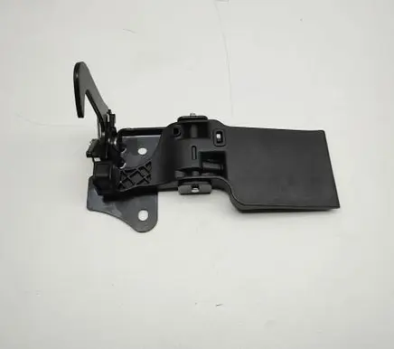 Audi Q3 8U Engine bonnet/hood lock/latch loop/hook 8U0823480C