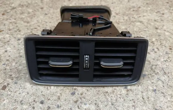 Audi Q5 SQ5 FY Rear air vent grill 80A819203 09915 01252017