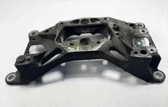 Audi A4 S4 B9 8W Gearbox mounting bracket 8W0399262AE