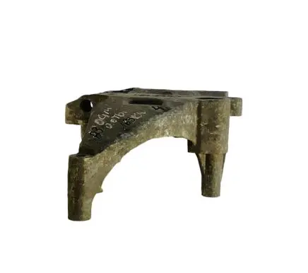 Audi A8 S8 D3 4E Engine mounting bracket 03G199207A V70KTS21