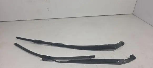 Toyota Prius (XW20) Front wiper blade arm 