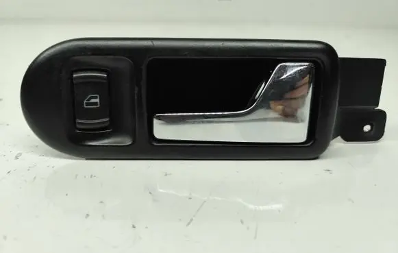 Volkswagen PASSAT B5.5 Front door interior handle 3B1837114
