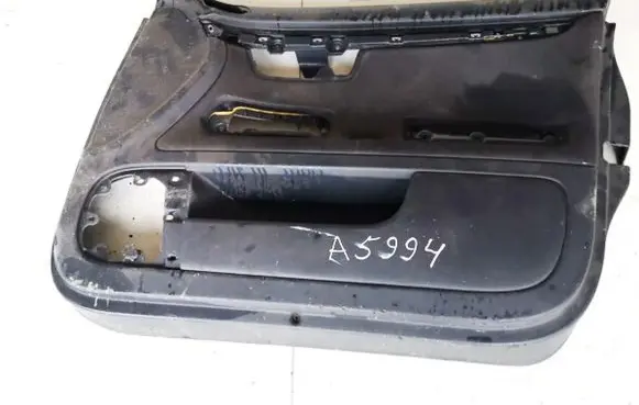 Audi A4 S4 B7 8E 8H Front door card panel trim 8e0867106