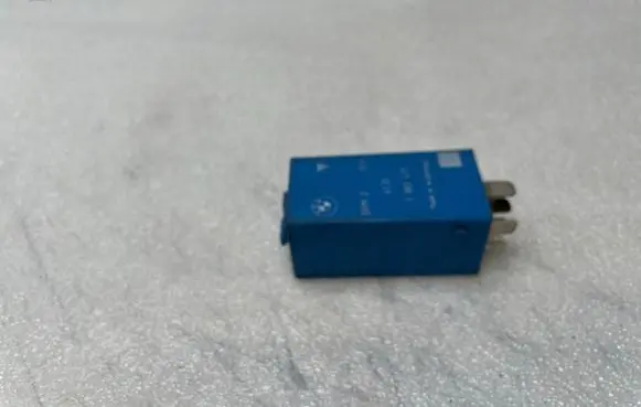 BMW 5 E39 Other relay 6135 1383417