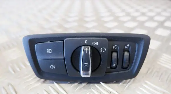 BMW X1 F48 F49 Light switch 6847525