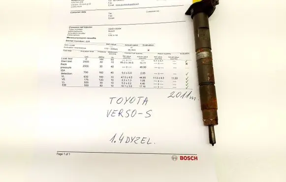 Toyota Verso-S Fuel injector 236700W020