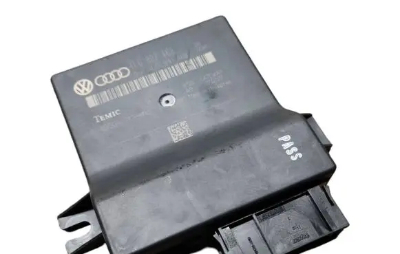 Audi A6 S6 C6 4F Gateway control module 4L0907468 4L0910468