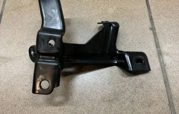 Ford Edge II ABS pump bracket DG9C2C304EA DG9C2C304