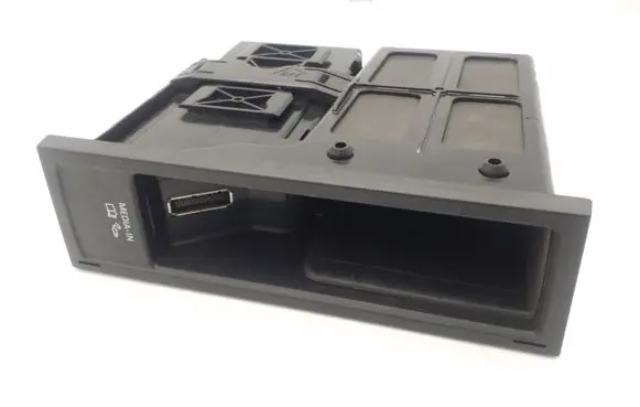 Volkswagen Tiguan Head unit multimedia control 5N0035344B