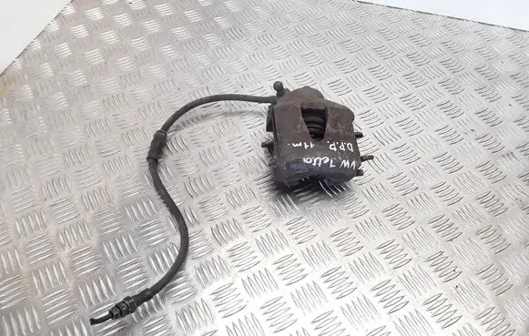 Volkswagen Jetta VI Front brake caliper