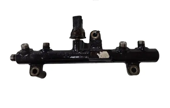 Ford Mondeo MK IV Fuel main line pipe