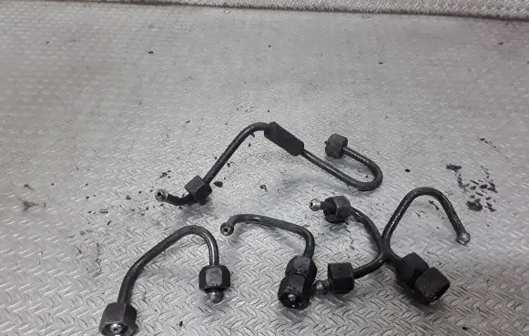 Renault Scenic II - Grand scenic II Fuel injector supply line/pipe 