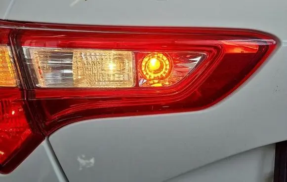 Toyota Yaris Tailgate rear/tail lights IMPRK1597243