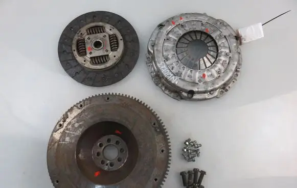 Renault Mascott Flywheel 701808 701806