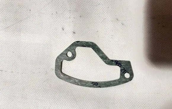Mercedes-Benz 190 W201 Oil filter mounting bracket 6012030380 95844553 BIVEN1222
