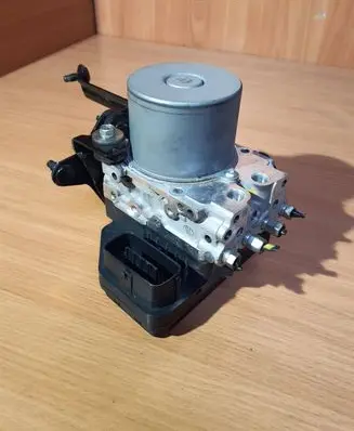 Infiniti Q50 ABS Pump 476604GC1A 133000-2350