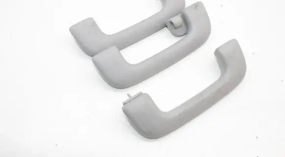 Hyundai Kona I A set of handles for the ceiling 