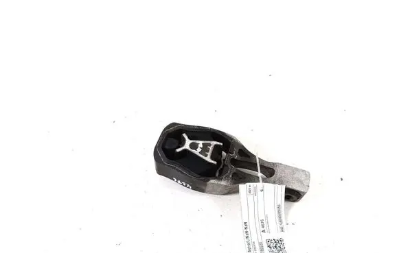 Engine mount bracket