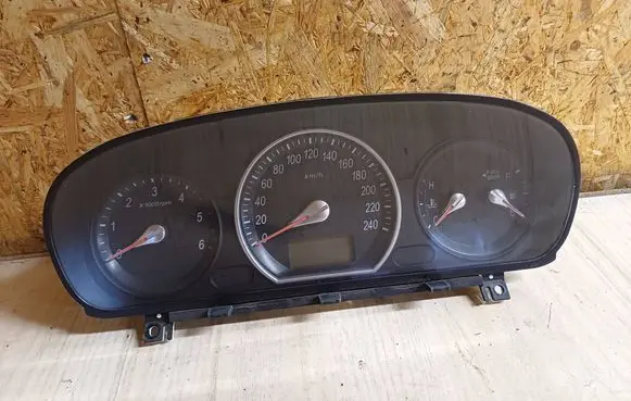Hyundai Sonata Speedometer (instrument cluster) 940033K661
