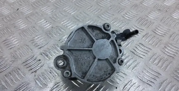Peugeot 308 Vacuum pump D1563B