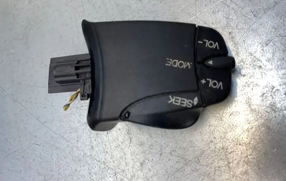 Ford Focus Multifunctional control switch/knob 98AB14K147AC