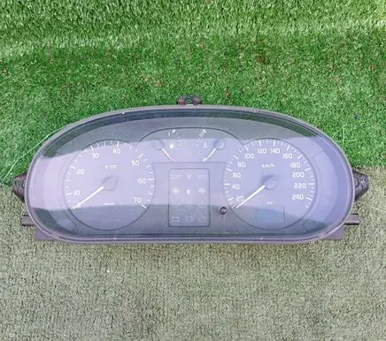 Renault Scenic I Speedometer (instrument cluster) 8200071820
