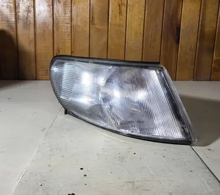 Saab 900 Front indicator light 