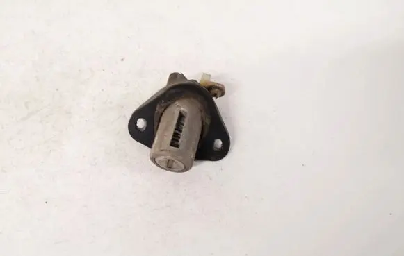 Daewoo Lanos Tailgate exterior lock 