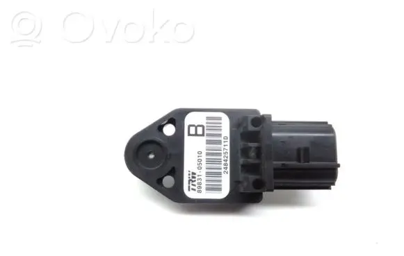 Toyota Avensis T250 Airbag deployment crash/impact sensor 8983105010 248425711D