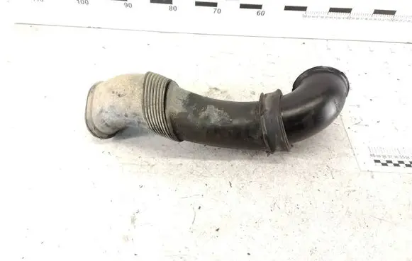 Audi Q7 4L Air intake duct part 7L6129752B 7L6129609