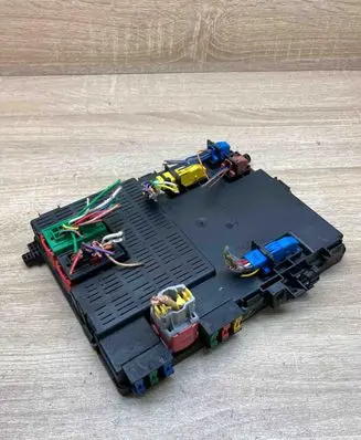 Peugeot 406 Central body control module 9649490680 73008912