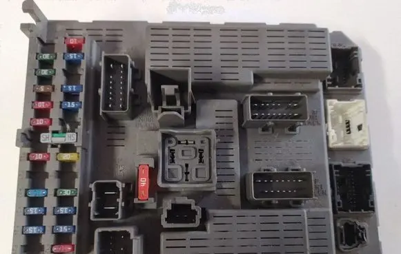 Citroen C5 Comfort/convenience module 9645352980