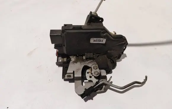 Audi A4 S4 B6 8E 8H Front door lock 4B1837015G