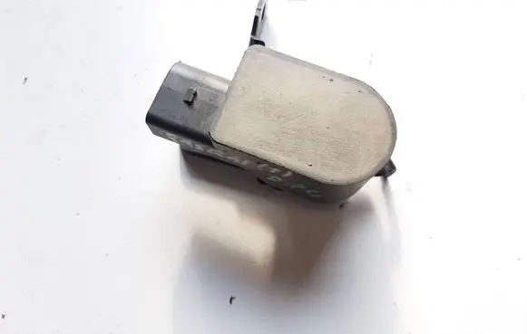 Nissan Qashqai+2 Rear air suspension level height sensor 5381289900