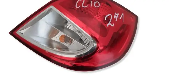 Renault Clio III Rear/tail lights 8200886946 020290999