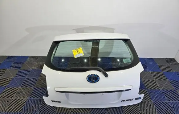 Toyota Auris 150 Tailgate/trunk/boot lid