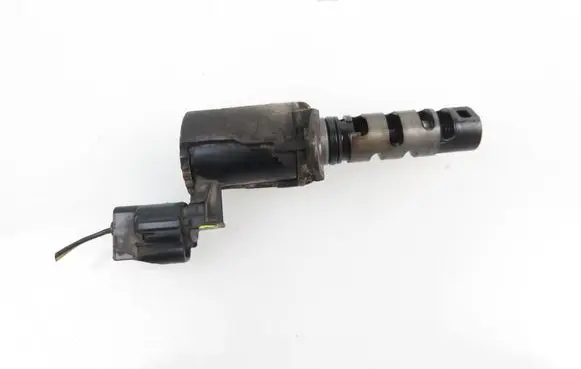 Toyota Corolla E120 E130 Camshaft vanos timing valve 533022030