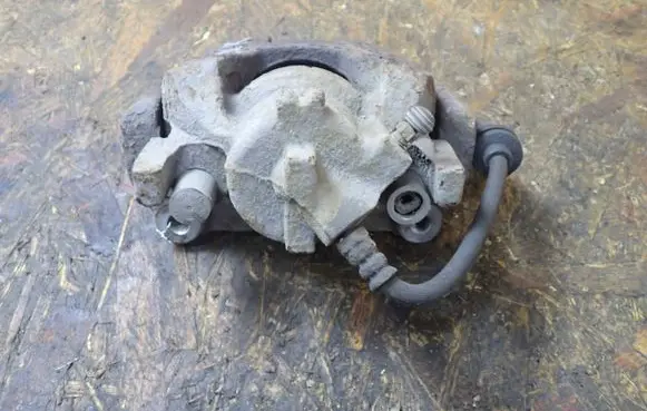 Renault Scenic III - Grand scenic III Front brake caliper 